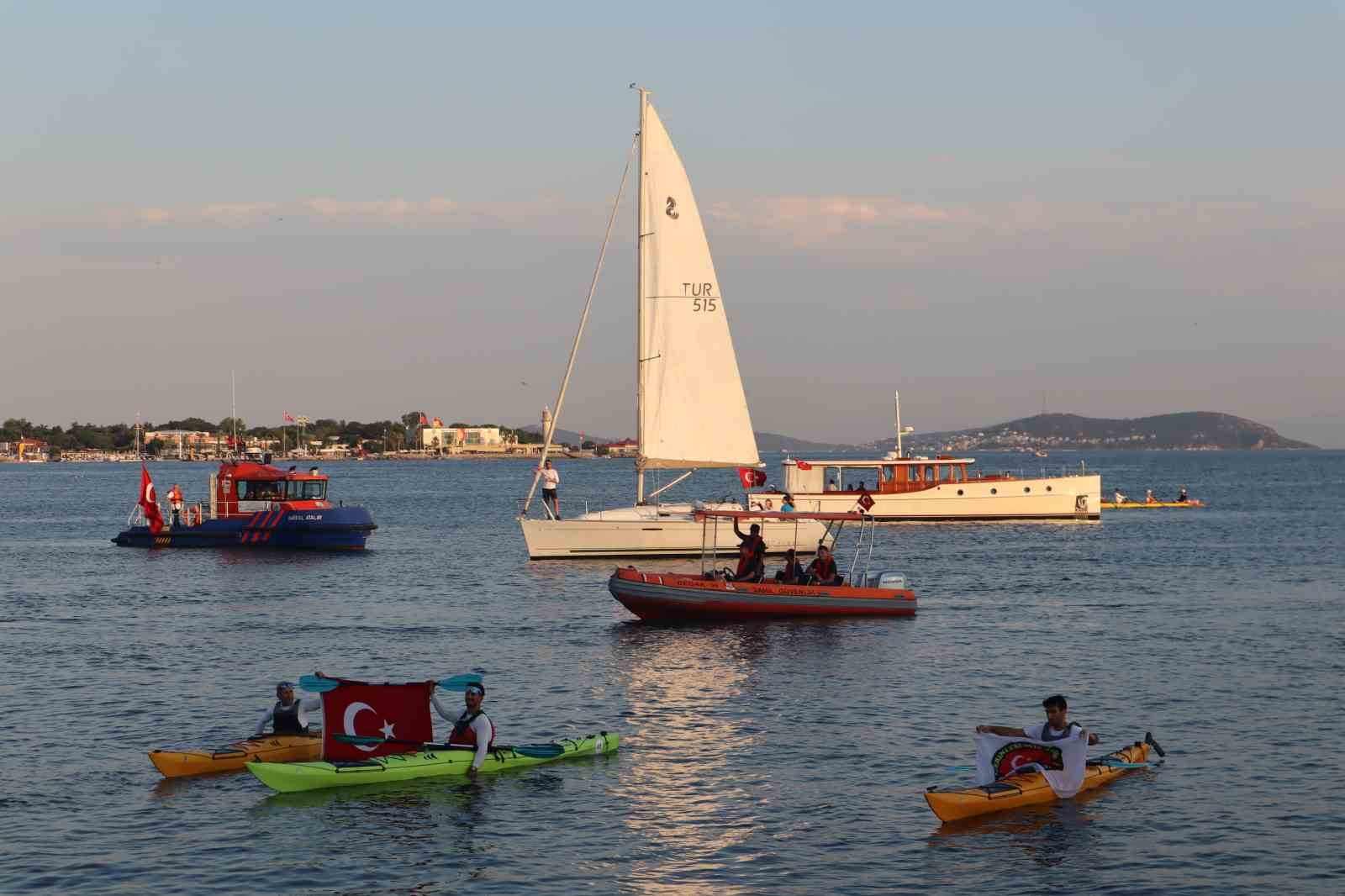 Moda İskelesi’nde tarihi kutlama: Kabotaj Bayramı için 100 noktada aynı anda daldılar