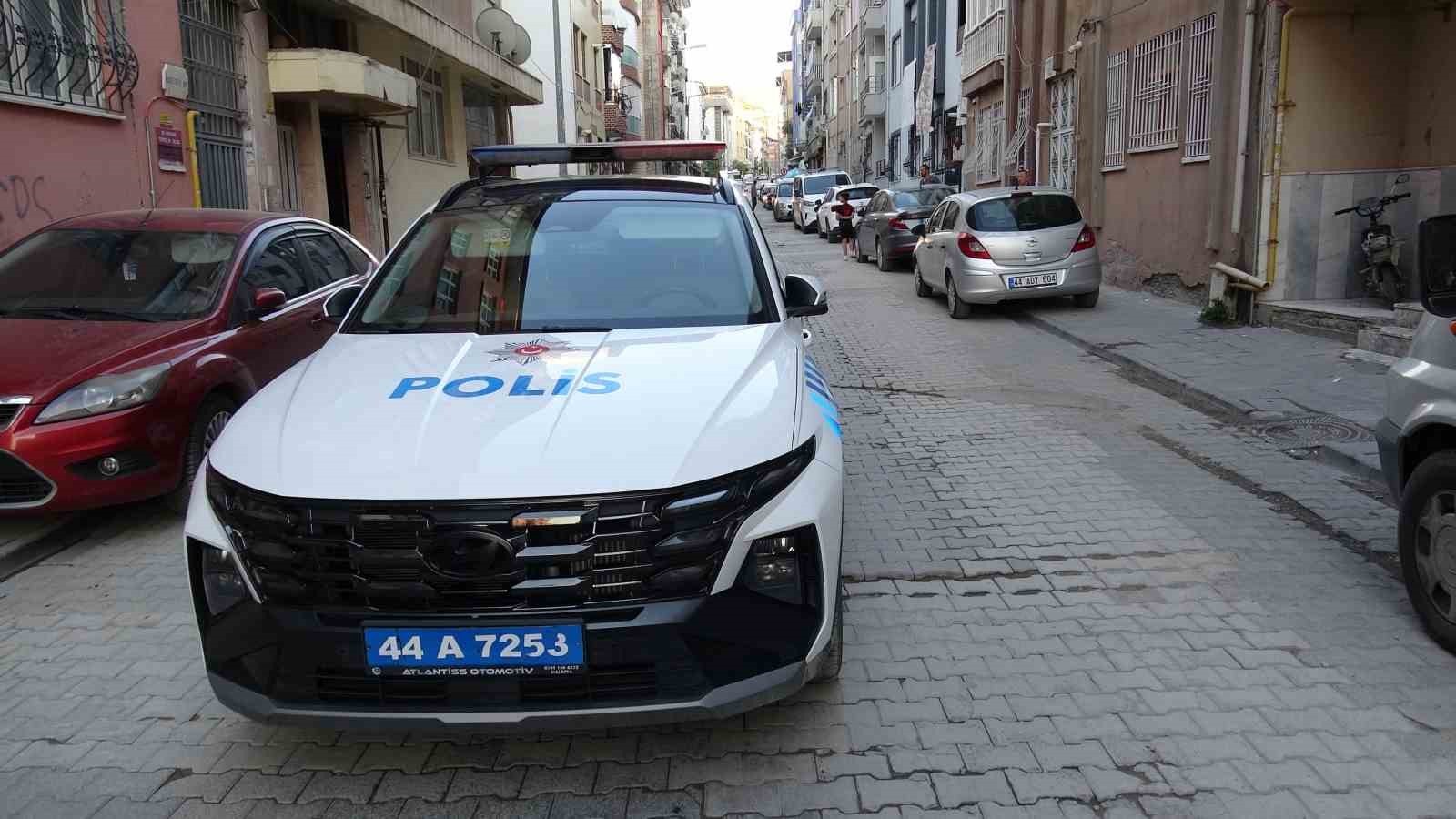 Malatya’da uzman çavuş kazara kendini vurdu