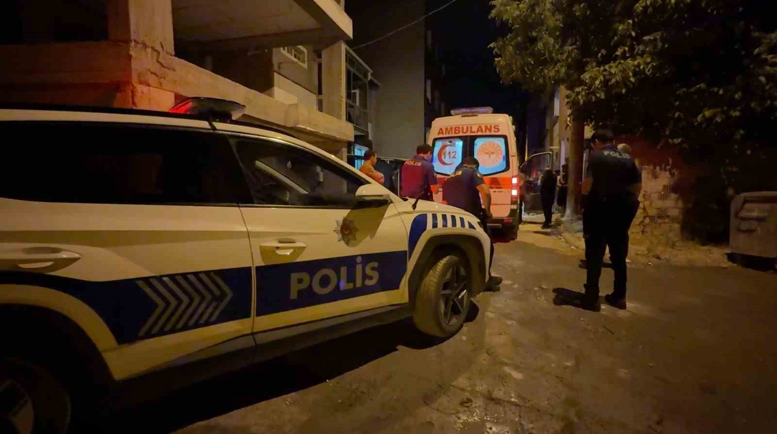 Sevgilisi ile tartışıp kendini bıçaklamaya çalışan şahıs ekipleri harakete geçirdi