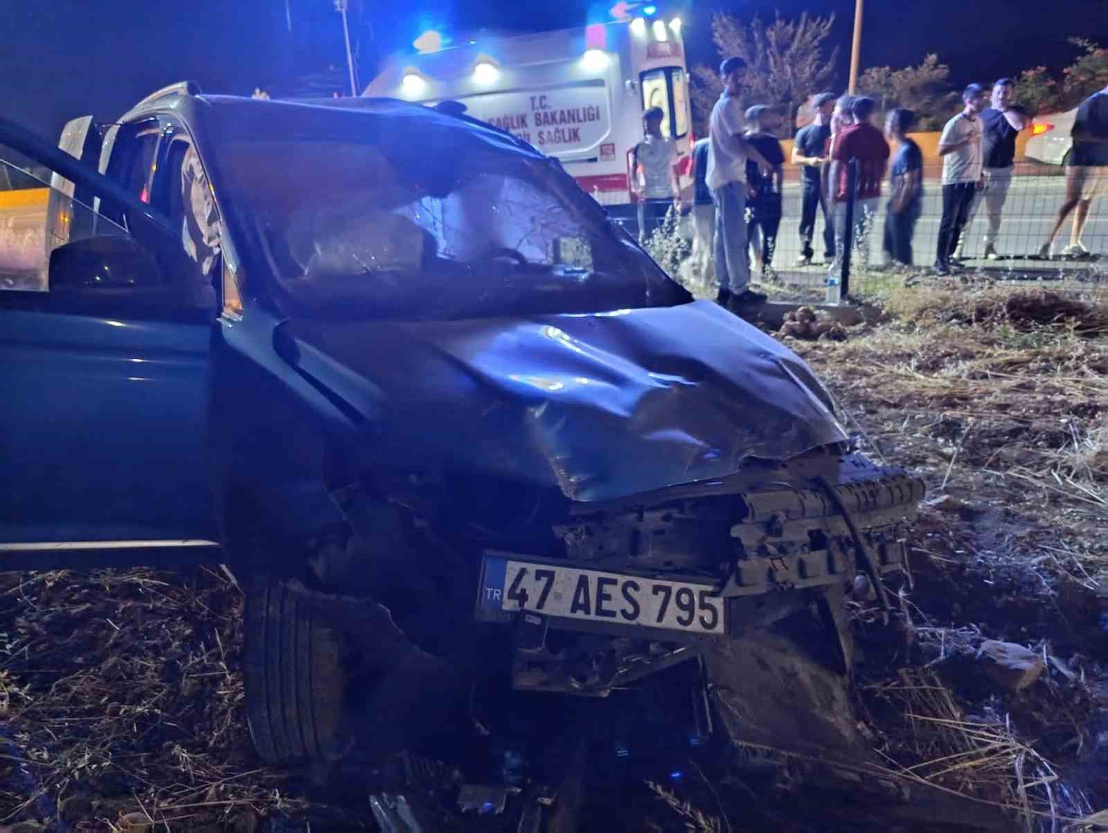 Gercüş’te hurdaya dönen araçtan burnu bile kanamadan çıktı