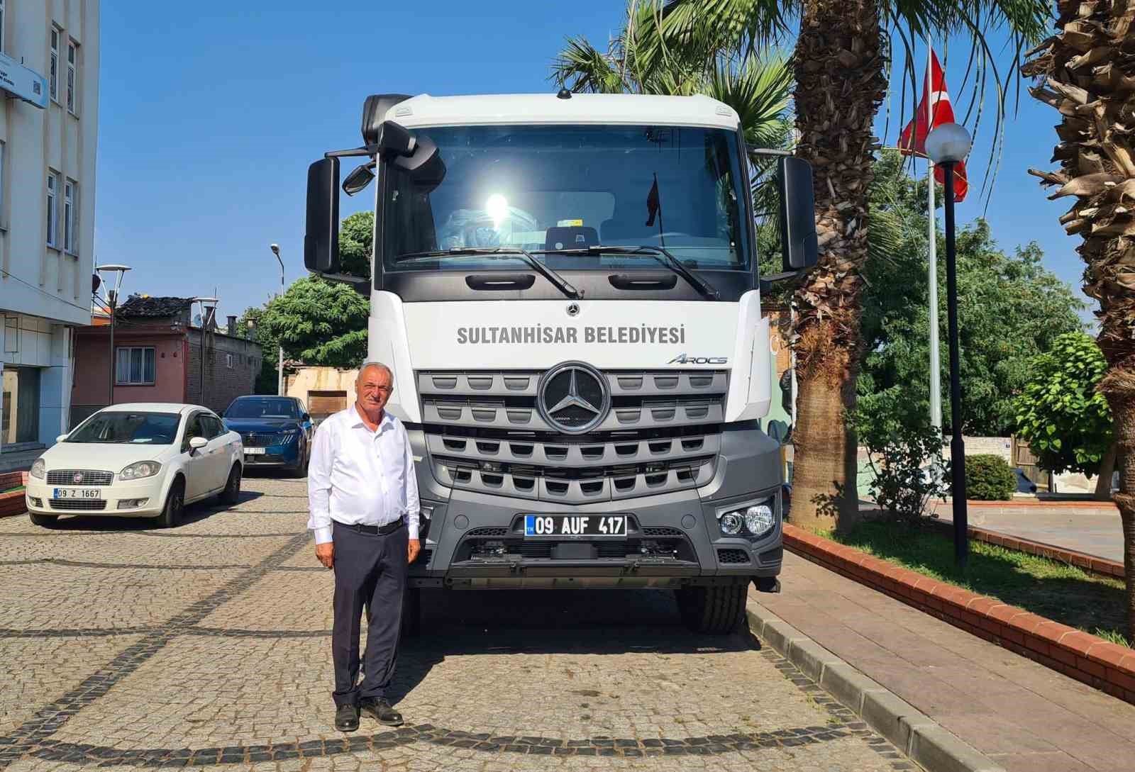 Sultanhisar Belediyesi yeni hizmet aracını filosuna kattı