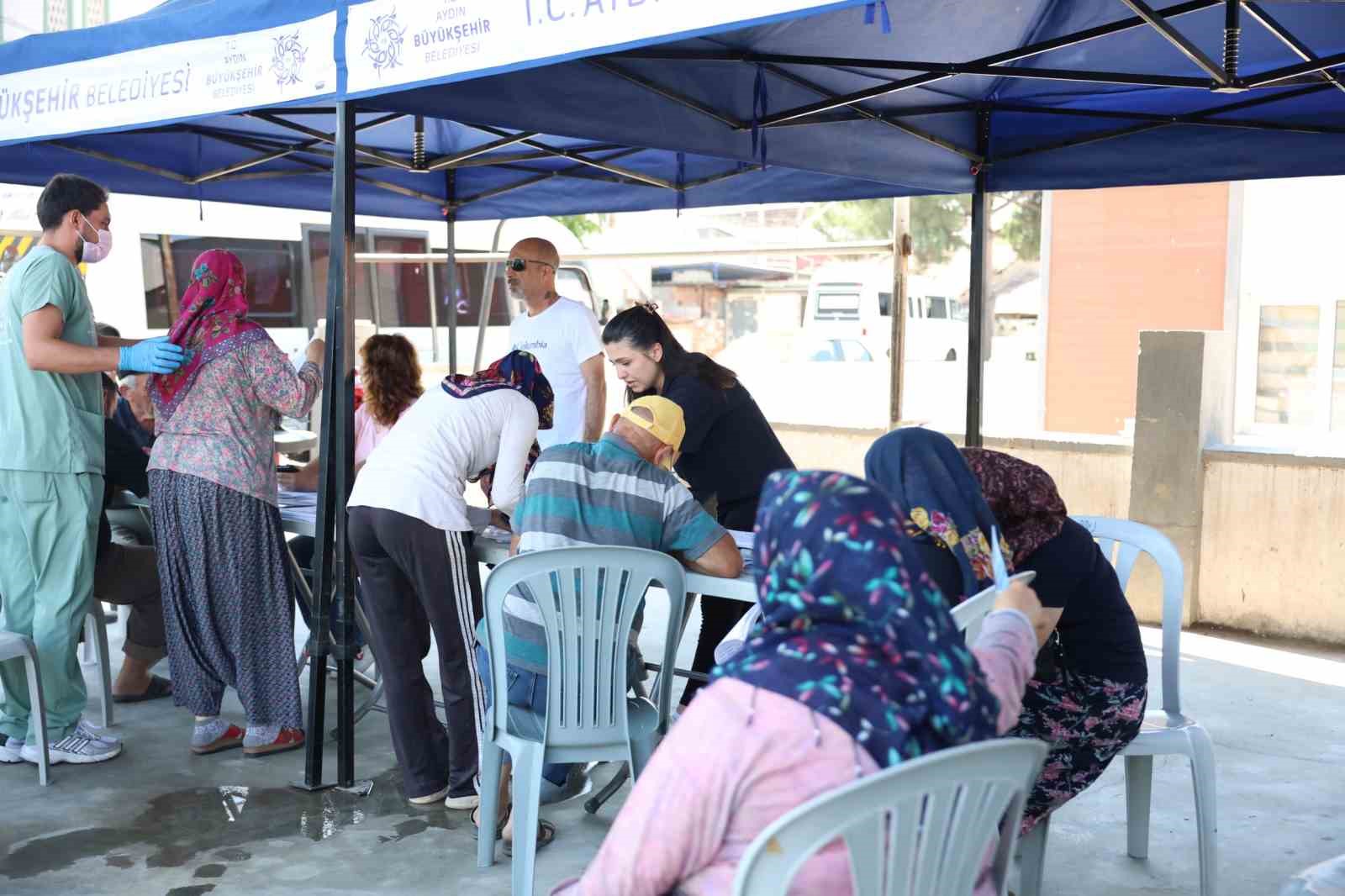 Aydın Büyükşehir’in mobil diş klinikleri hizmete devam ediyor