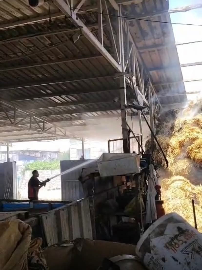 Reyhanlı’da samanlık yangını
