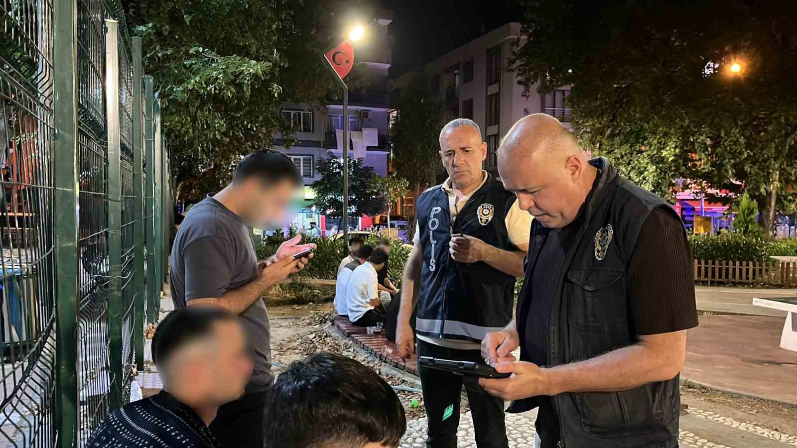Bursa’da iki ilçe abluka altına alındı: Polis kuş uçurtmadı