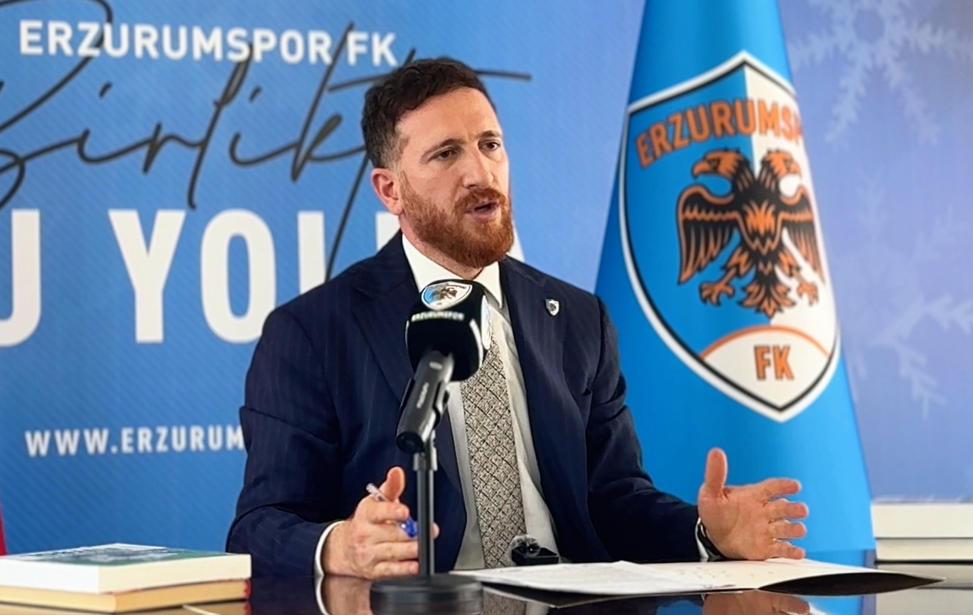 Ahmet Dal: 