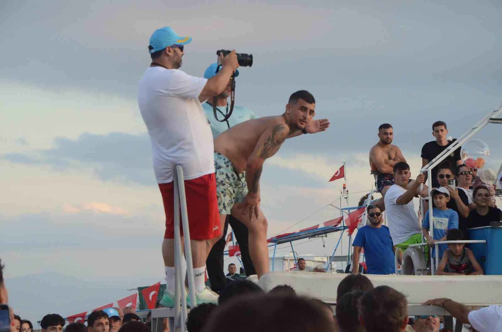 Sinop’ta Kabotaj Bayramı coşkusu: Yağlı direğin şampiyonu yine değişmedi