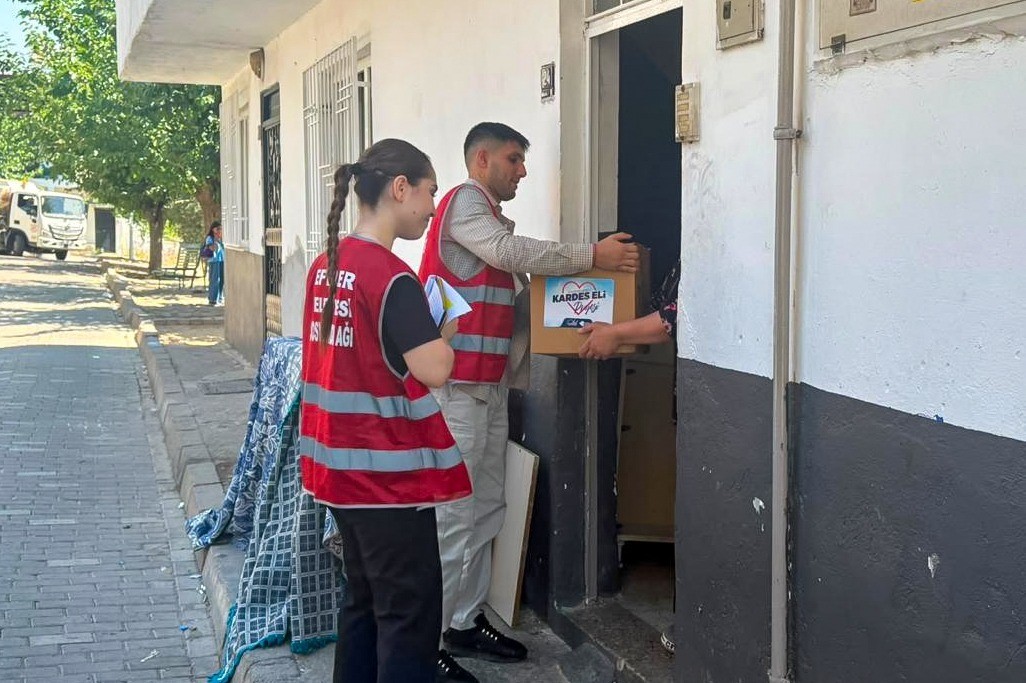 Kardeş Eli Projesi binlerce aileye umut oluyor