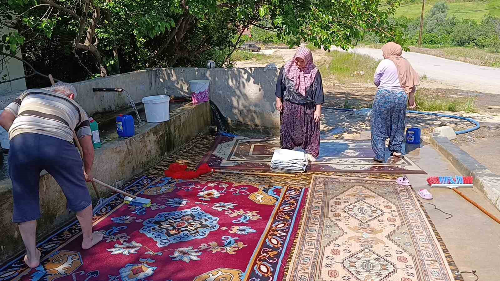Yozgat’ta geleneksel halı yıkama mesaisi başladı