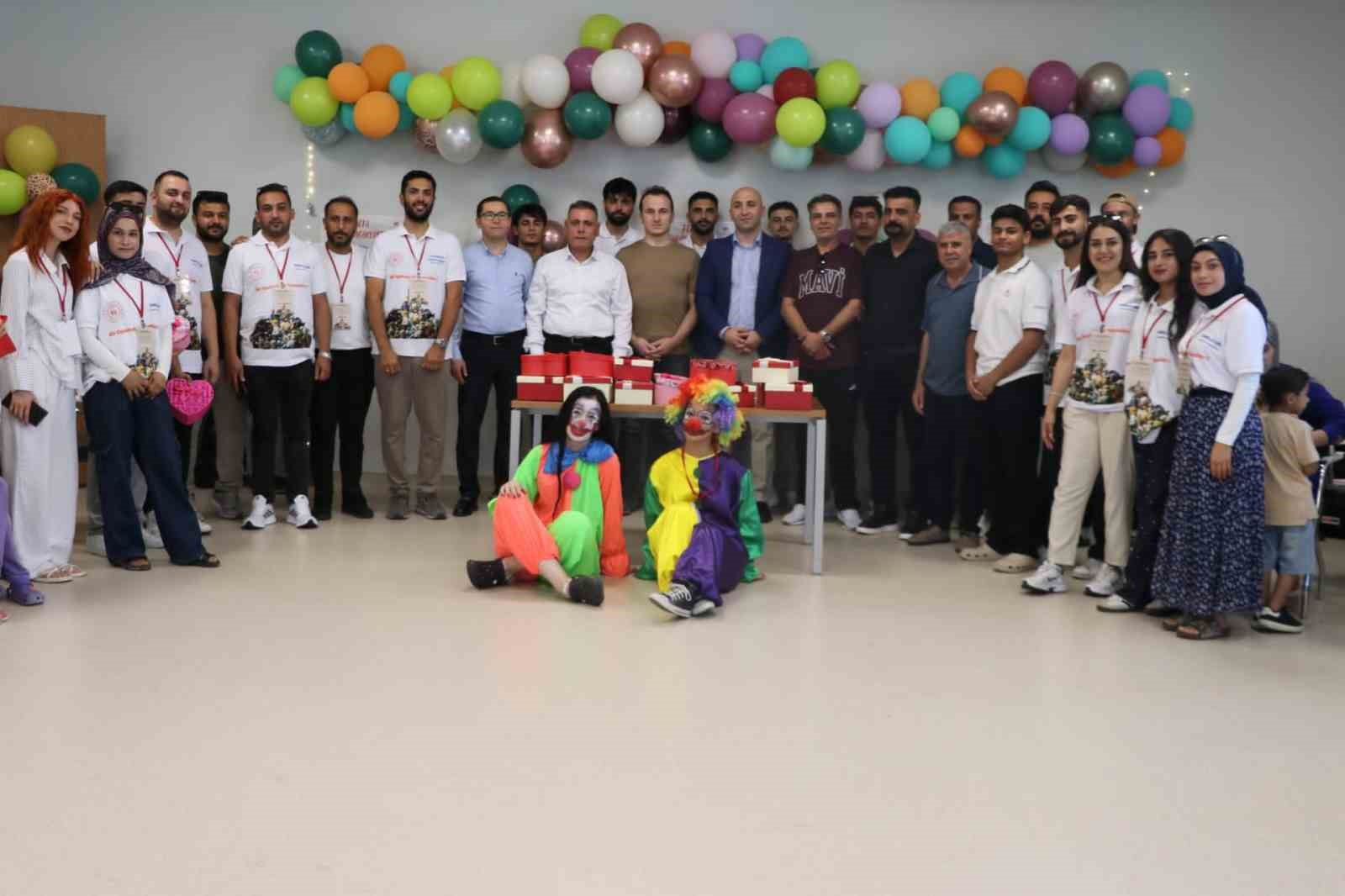 Ceylanpınar’da bir oyuncak, bir şifa projesiyle çocukların yüzü güldü