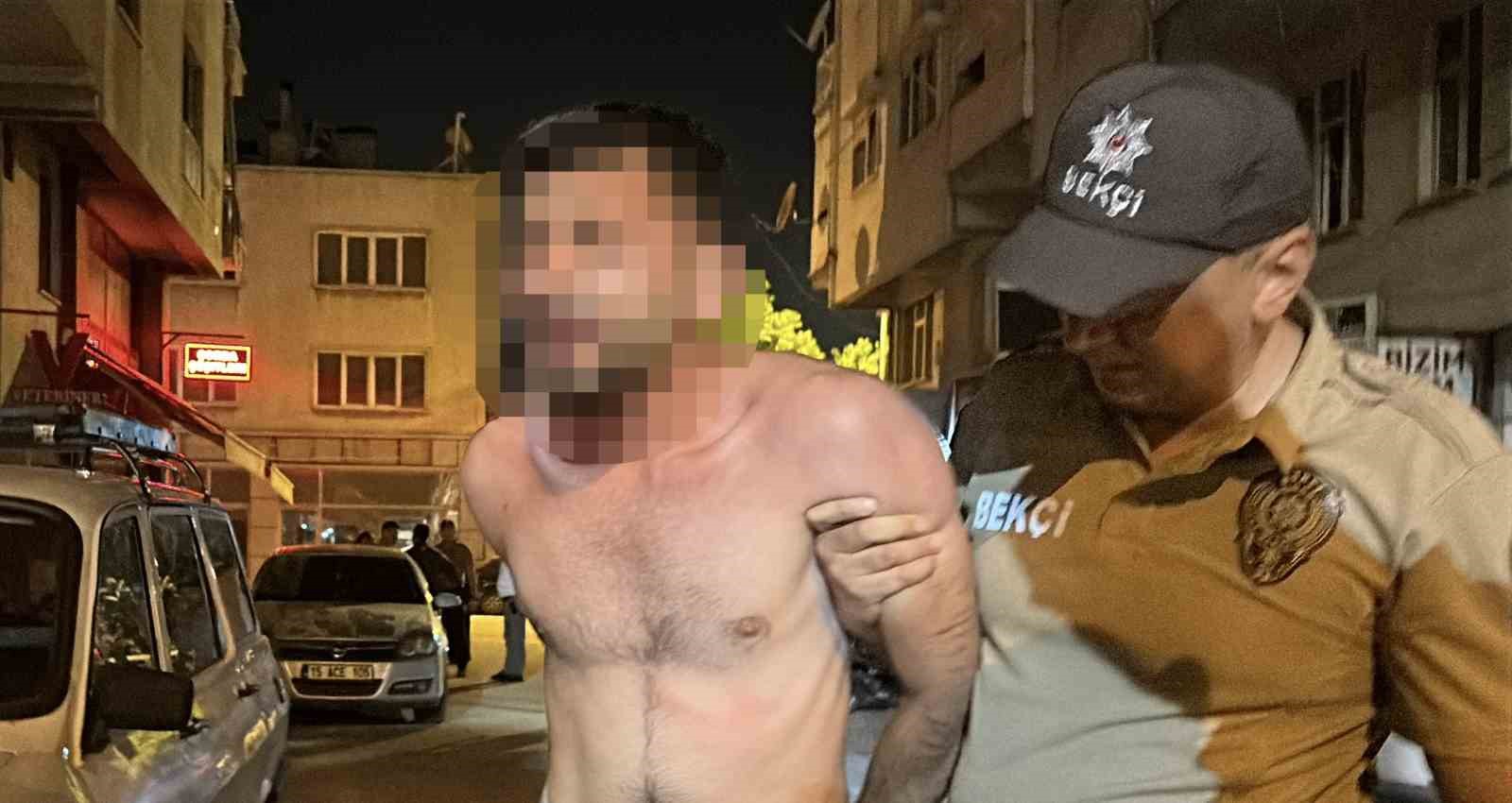 Devriyede kavgaya denk gelen polis, taşkınlık çıkartan 2 genci gözaltına aldı