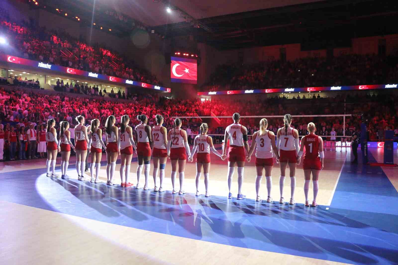 A Milli Kadın Voleybol Takımı’nın, VNL 3. hafta kadrosu belli oldu