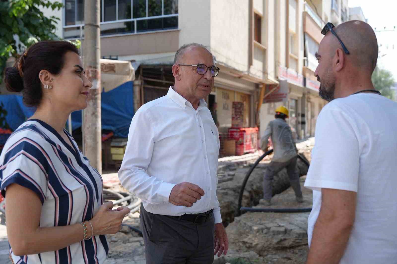 Turgutlu’da altyapı seferberliği sürüyor