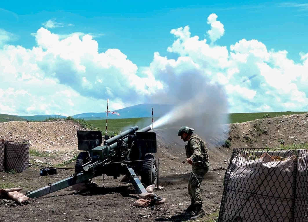 Kars’ta hudut birliklerinden ağır silah atışları
