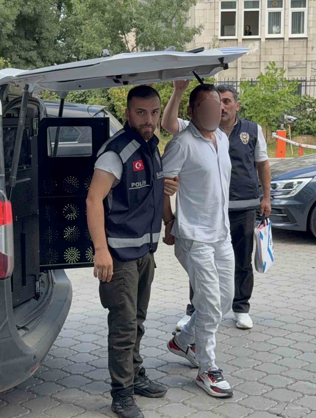Balkondan eve girmek isteyen koca KADES’le yakalandı