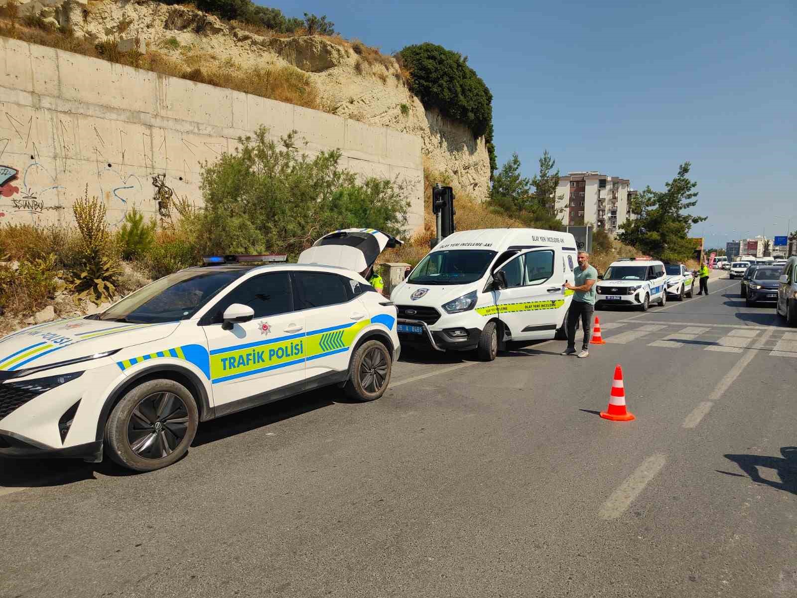 Kuşadası’nda beton mikserinin çarptığı yaya hayatını kaybetti