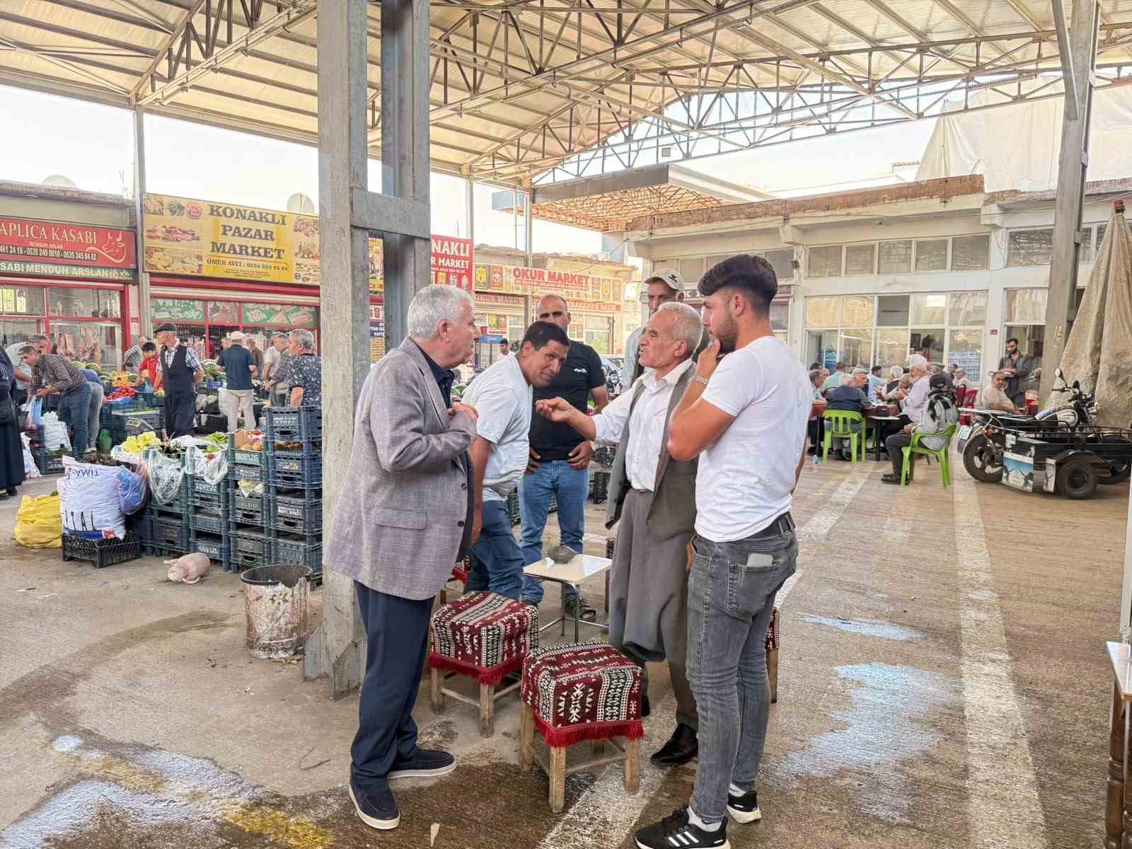 Başkan Karamehmetoğlu vatandaşlarla bir araya geldi
