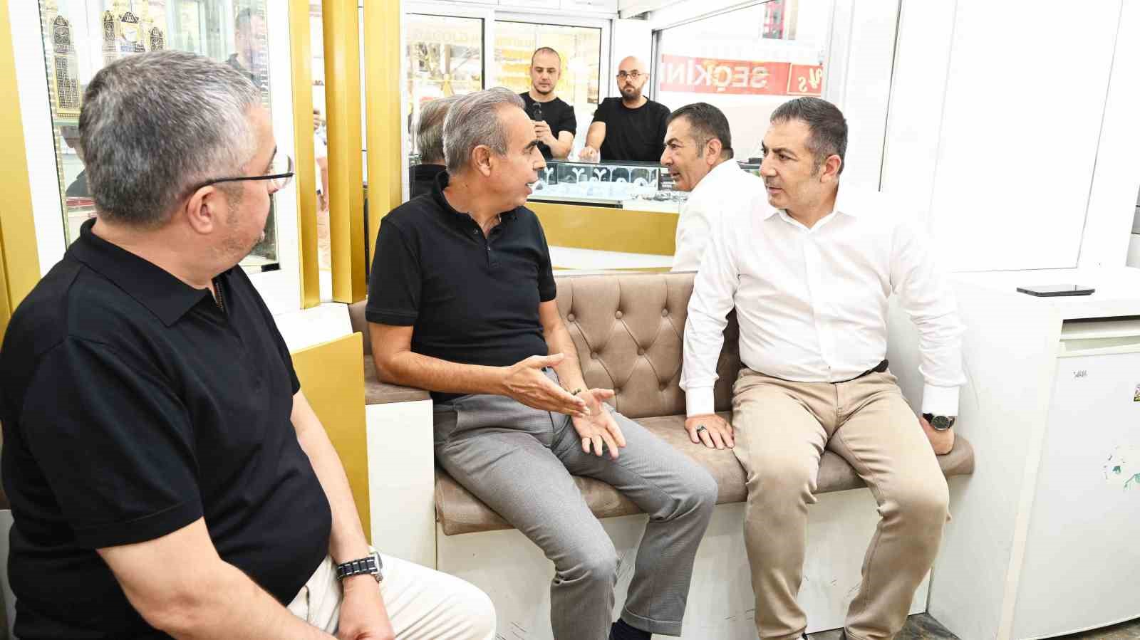 Başkan Erdoğan üye ve esnaf ziyaretlerine devam ediyor
