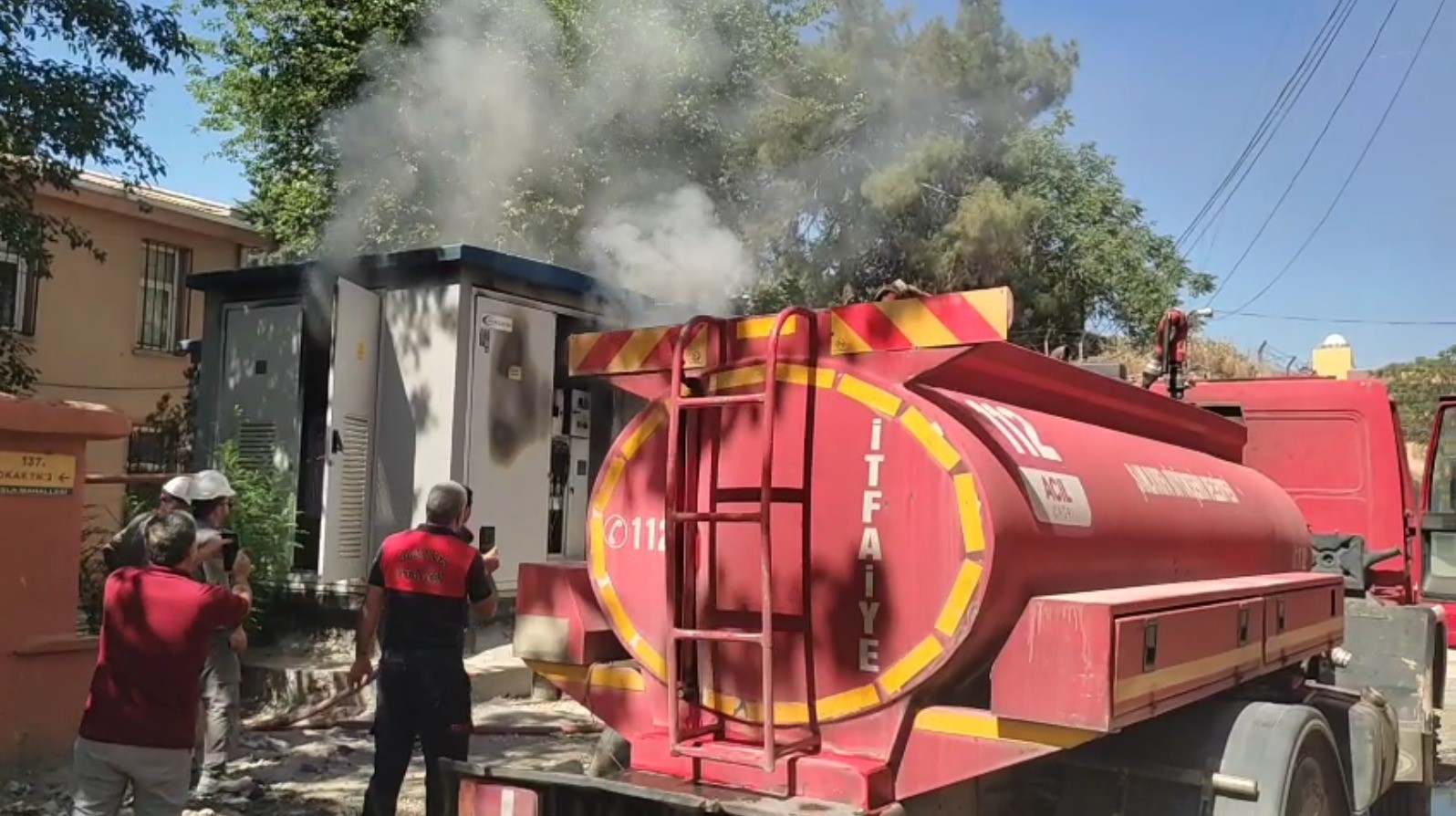 Viranşehir’de trafo yangını korkuttu