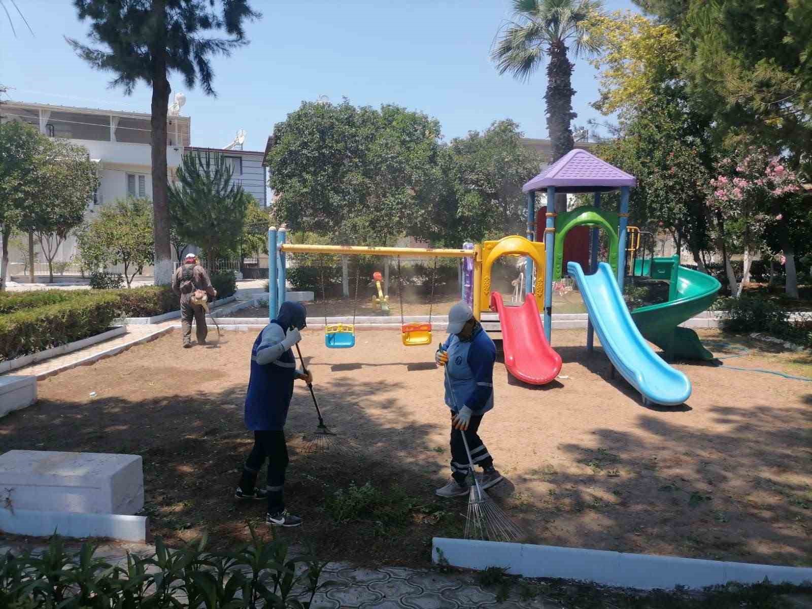Didim Belediyesi’nin kendi üretimi çiçekler toprakla buluşuyor