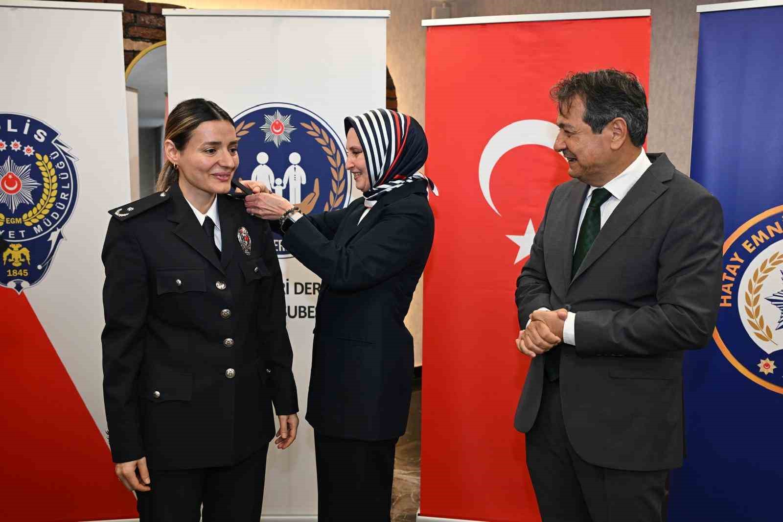 Hatay’da emniyet personeline rütbe takdim töreni düzenlendi