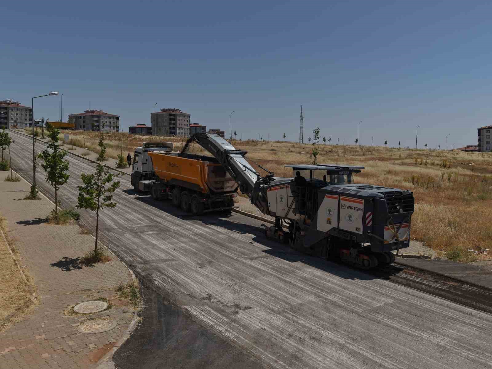 Şehitkamil’de asfalt çalışmaları hız kesmiyor