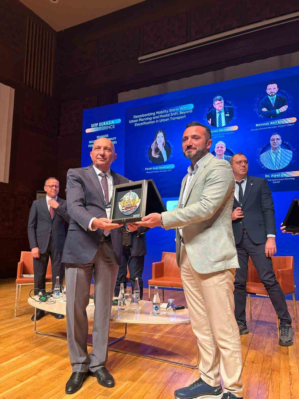 Kayseri’nin düşük karbonlu ulaşım vizyonu UITP Konferansı’nda ilgi gördü