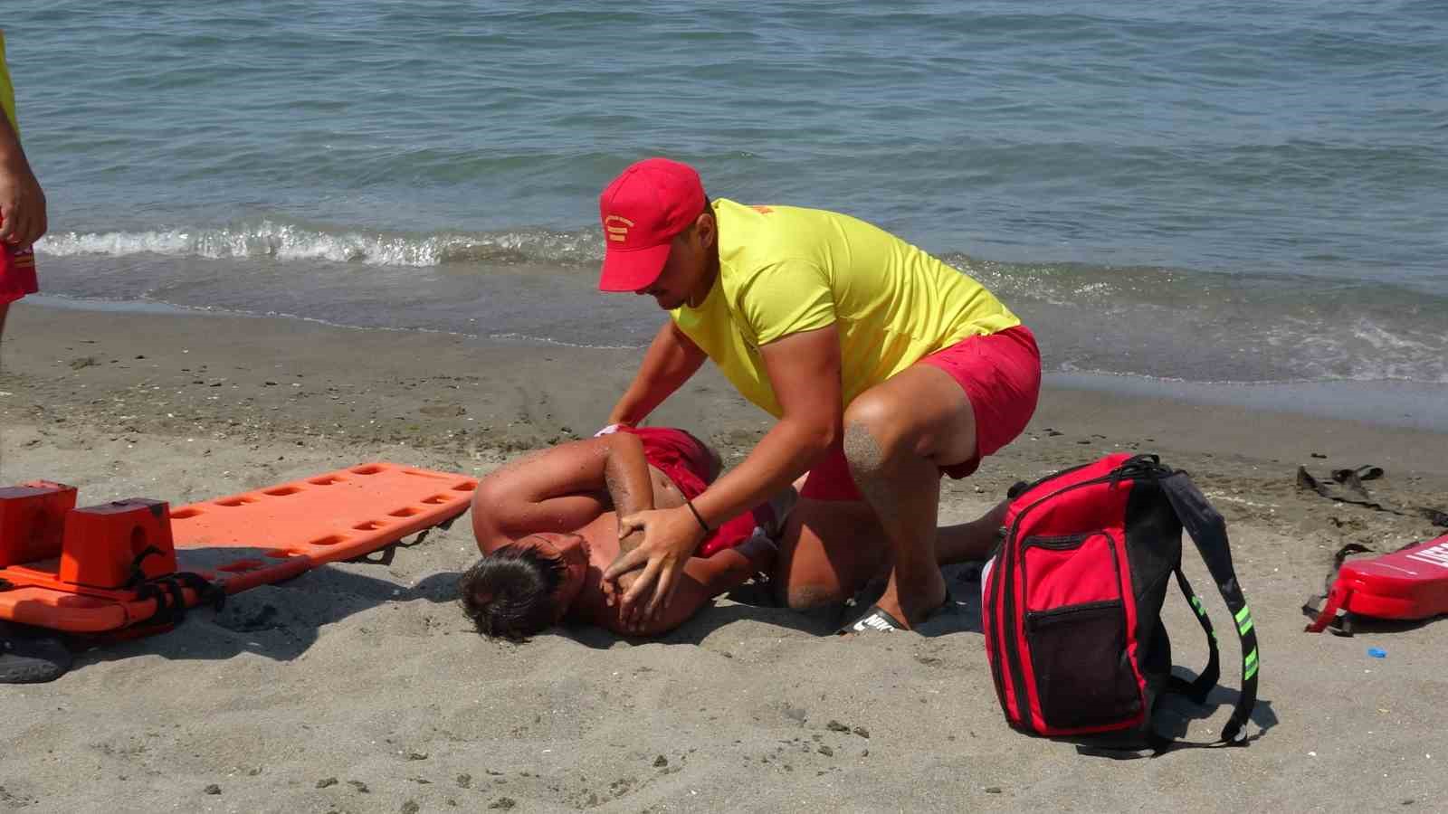 Cankurtaranlar hırçın Karadeniz’e hazır: Yaz sezonu tatbikatı