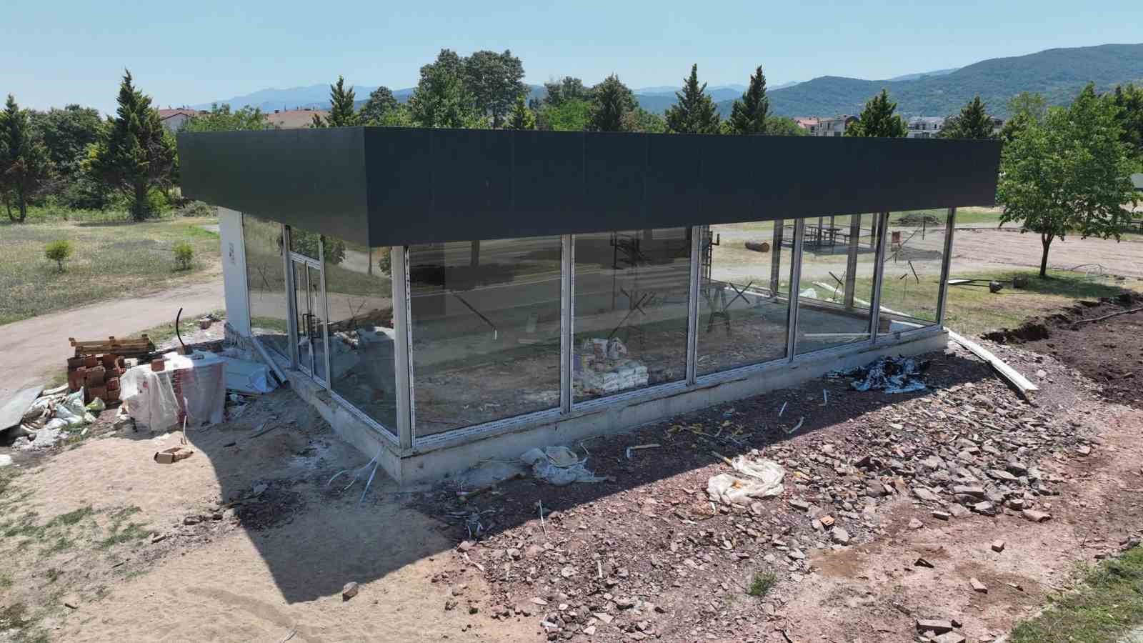 Gölcük’te kadınlar için inşa edilecek Gün Evi’nin ihalesi yapıldı