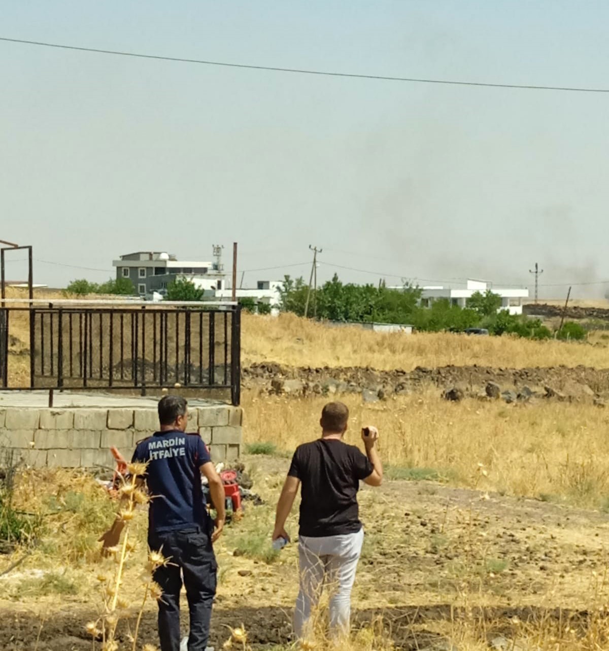 Mardin’de anız yangınına havadan ve karadan müdahale ediliyor