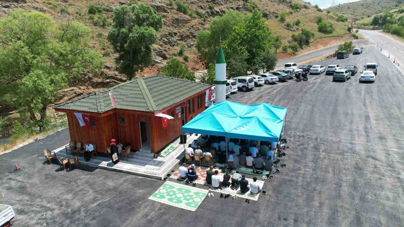 Büyükpınar Mesire Alanı Cennet Mescidi ibadete açıldı