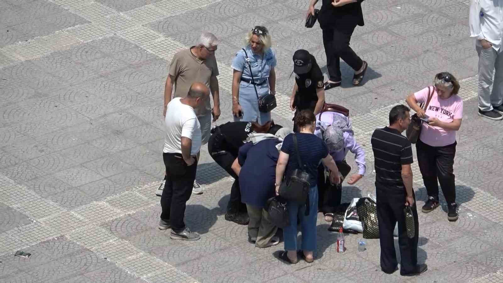 Samsun’da sıcaktan bayılan kadının yardımına vatandaşlar ve polisler koştu