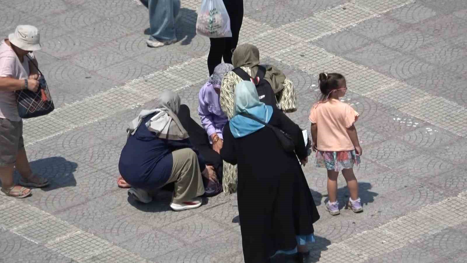 Samsun’da sıcaktan bayılan kadının yardımına vatandaşlar ve polisler koştu