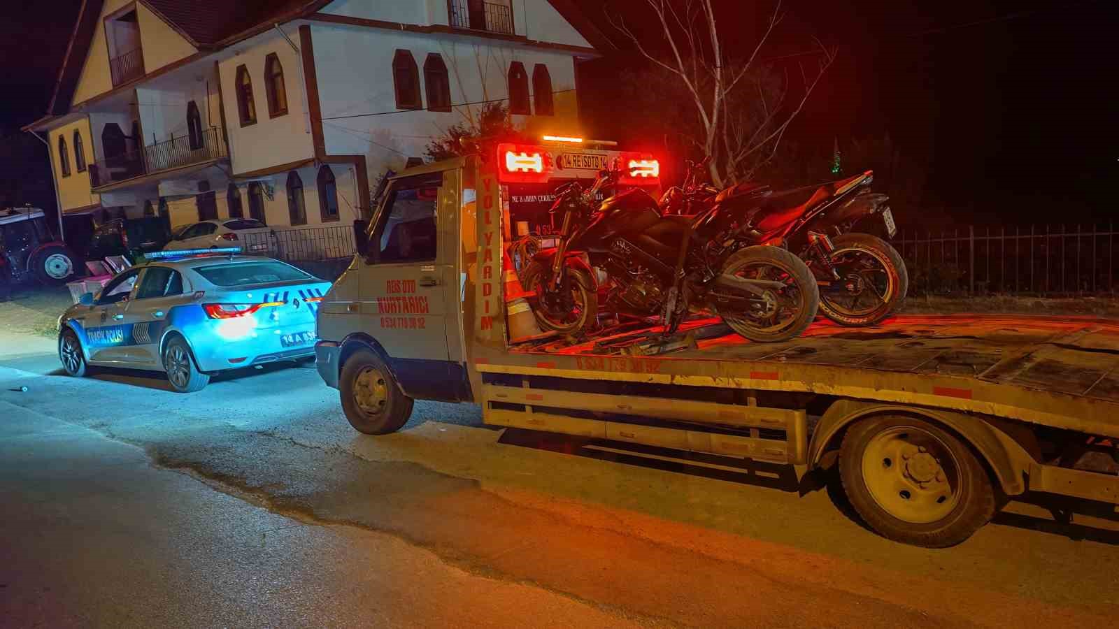 Mudurnu’da kural tanımaz motosikletlilere geçit yok: 2 araç trafikten men edildi