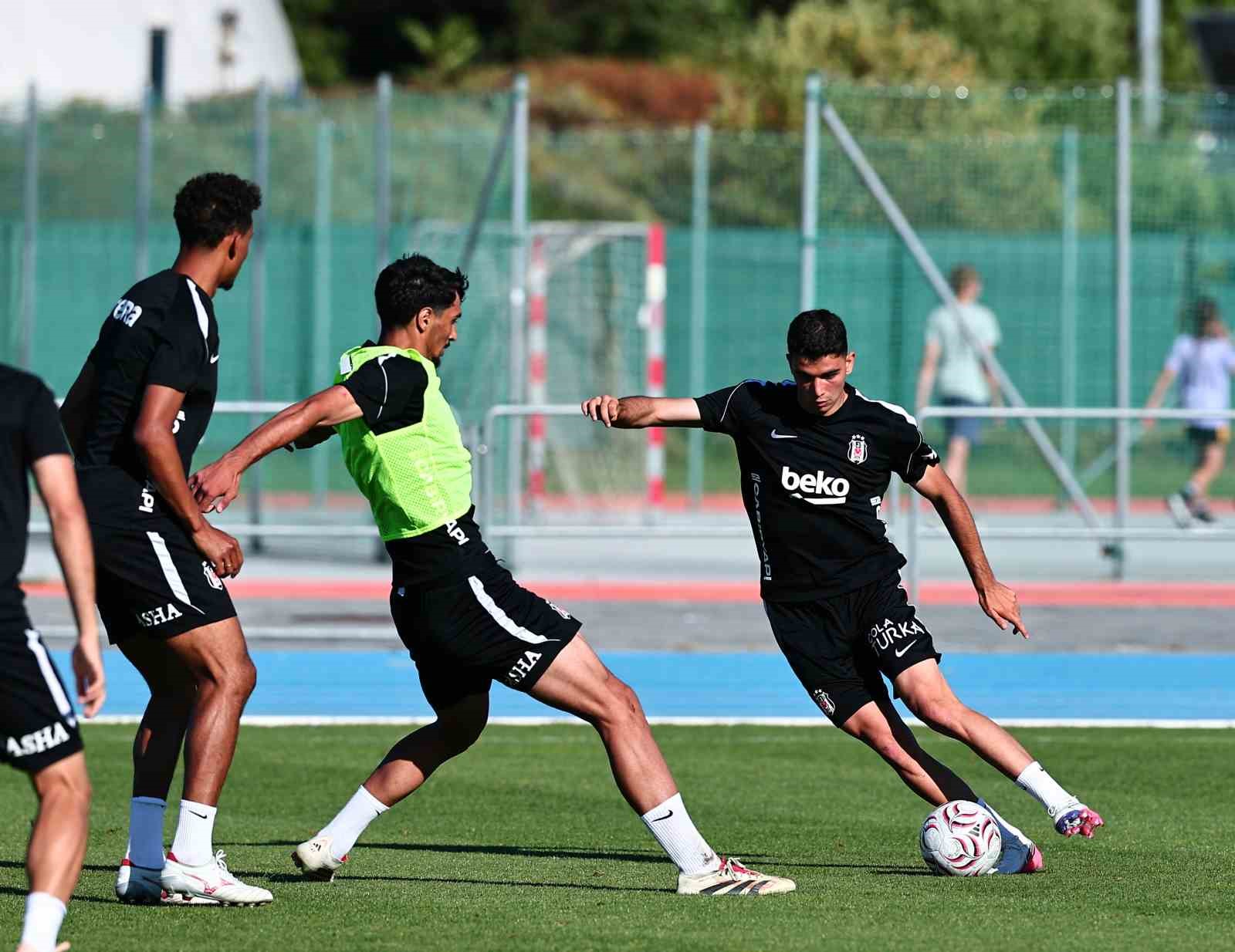 Kassoum Ouattara, Beşiktaş formasıyla ilk antrenmanına çıktı
