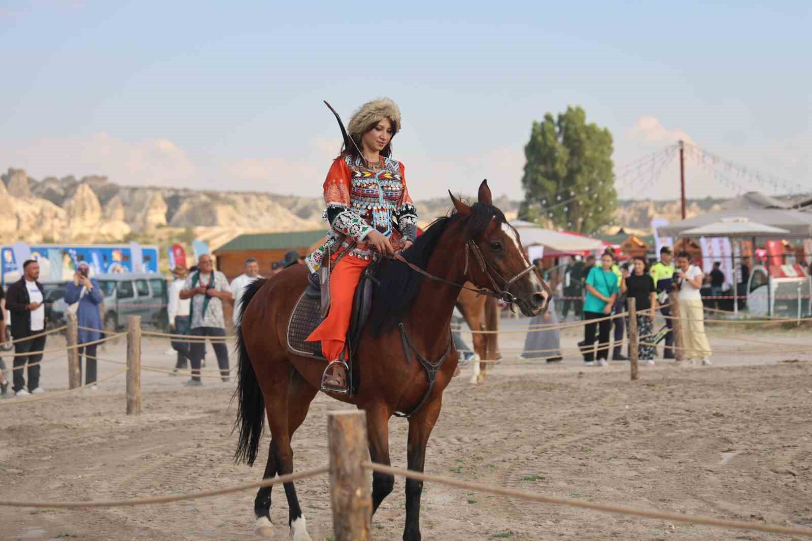 "Kapadokya At Festivali" başladı