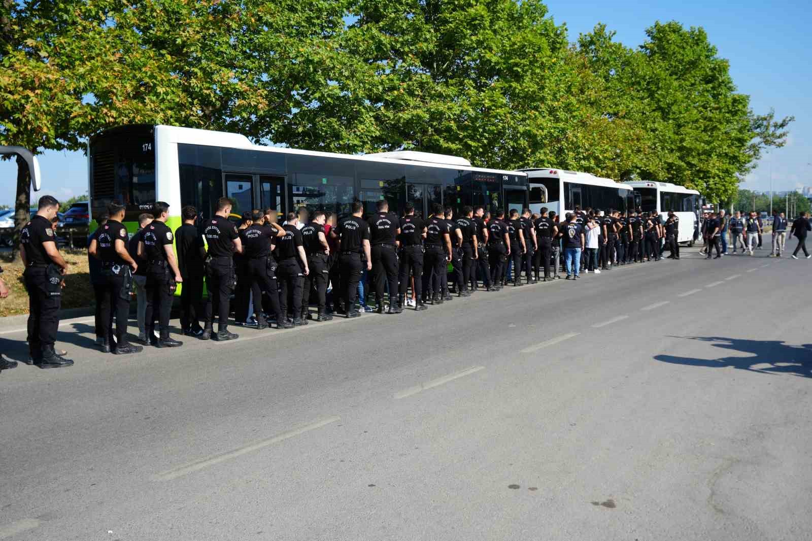 Paravan şirketlerle milyarlarca liralık bahis ağına darbe: 101 tutuklama