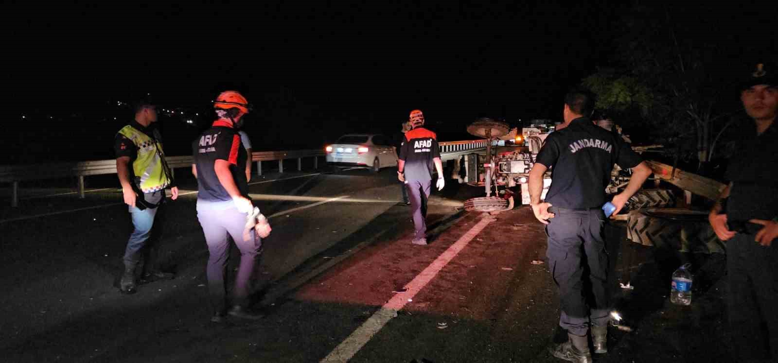 Elazığ’da minibüs ile traktör çarpıştı: 1 yaralı