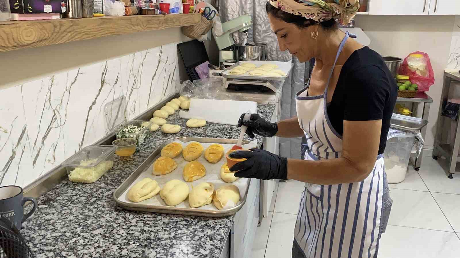 Kadın girişimci 60 yaşında hayalini gerçekleştirdi: Meslek edindirme kursunu bitirdi, kendi iş yerini açtı
