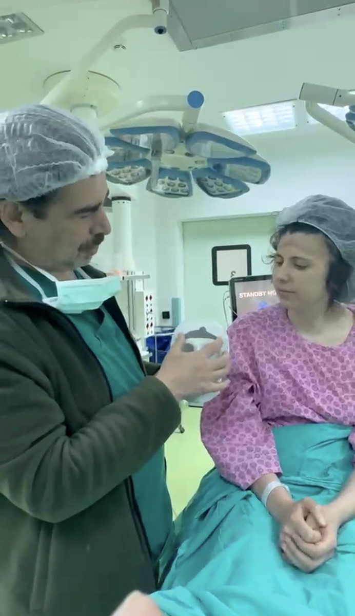 Beyin tümörü ameliyatı sonrası çöken alnı, 3 boyutlu implantla düzeltildi