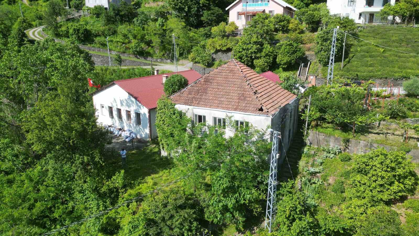 Tarihi cami 20 yıldır restorasyon bekliyor: "Bir 20 yıl daha bekleyemeyiz"