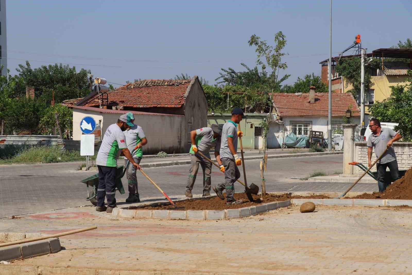 Nazilli’de yol, altyapı ve park çalışmaları sürüyor