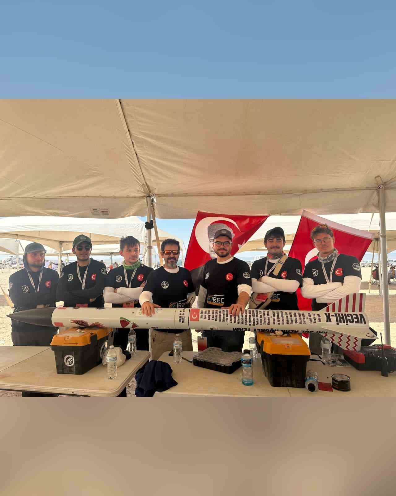 Kapsül Azak Rocket Team ABD’de dünya birincisi oldu