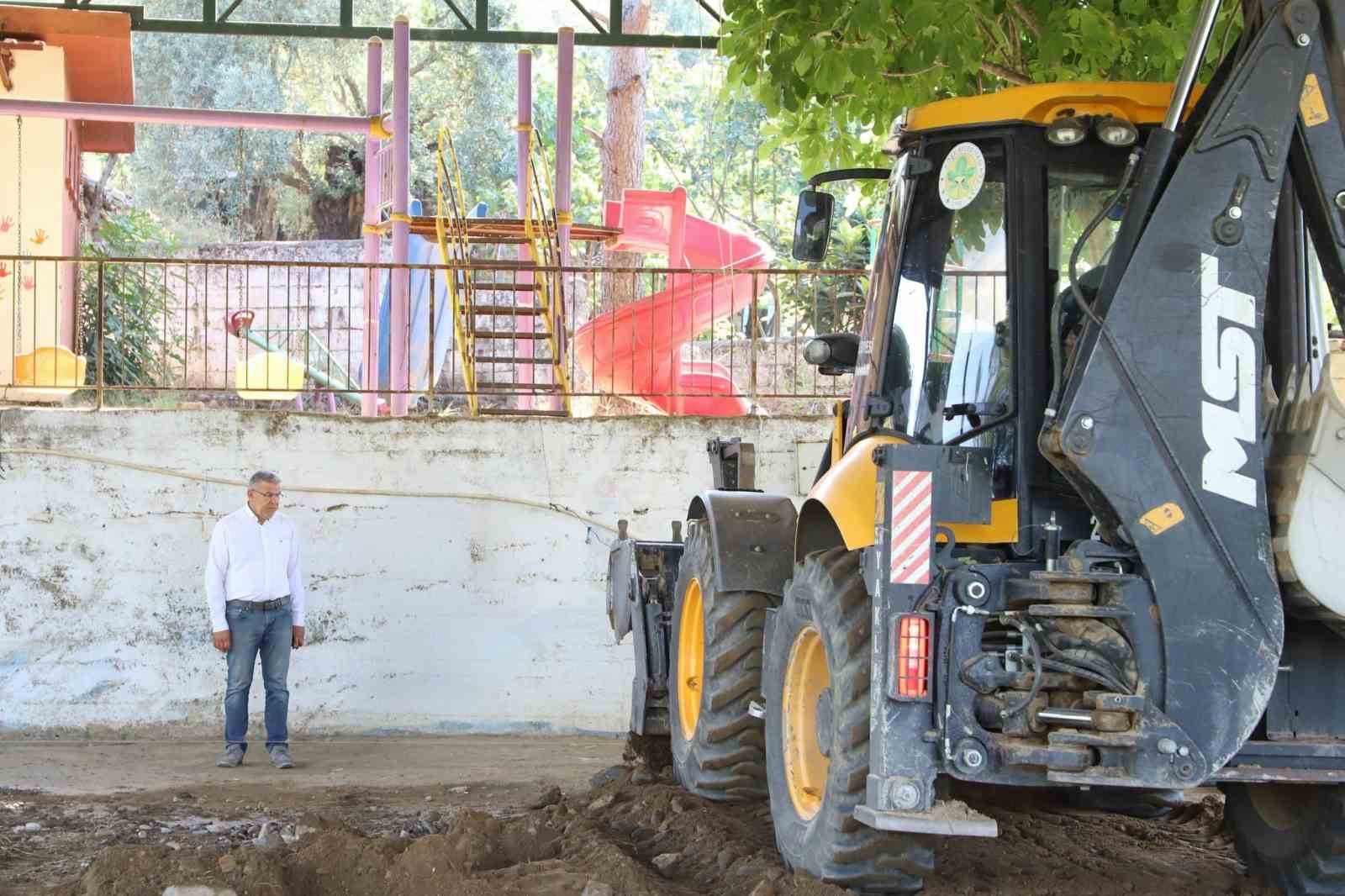 Güzelköy Mahallesi modern sosyal alana kavuşuyor
