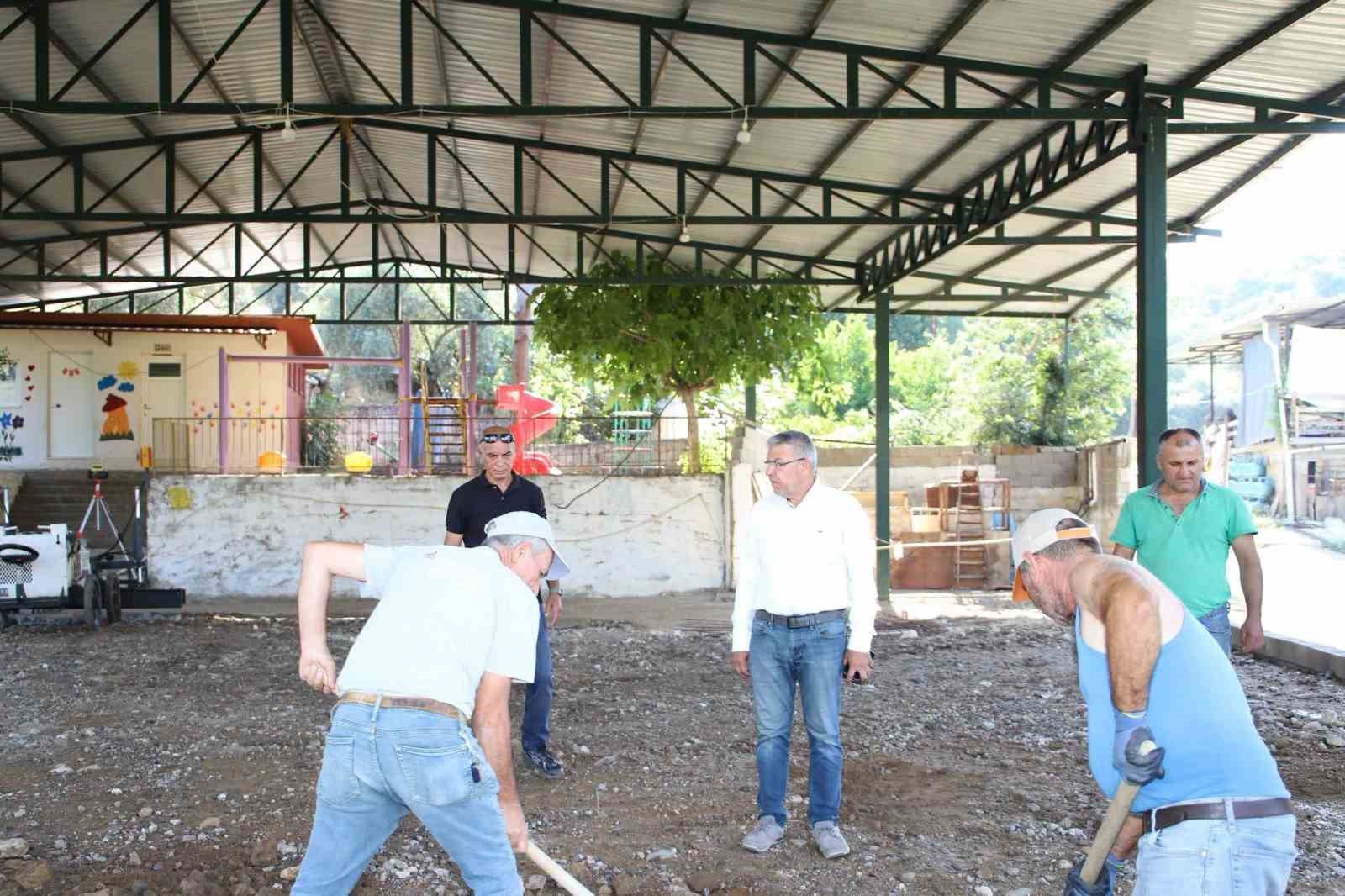 Güzelköy Mahallesi modern sosyal alana kavuşuyor