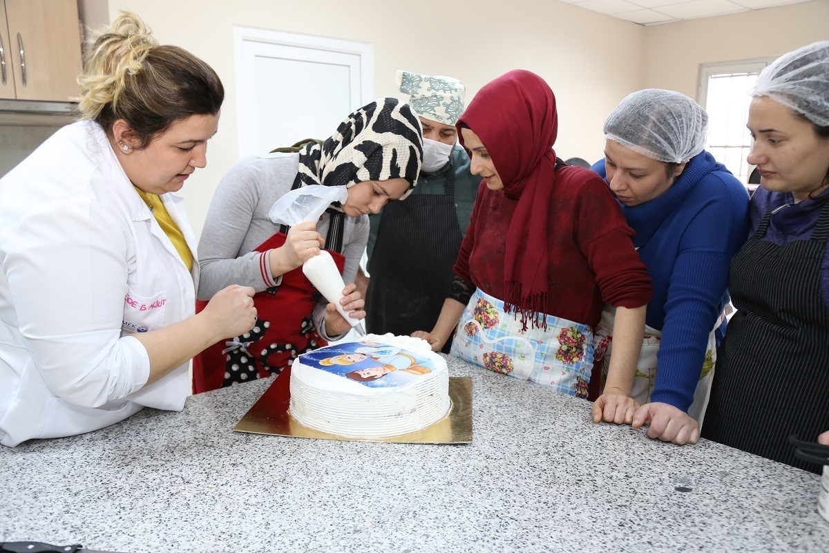 Kocaeli’nin "Halk Üniversitesi" 1 milyon 173 bin kursiyere ulaştı