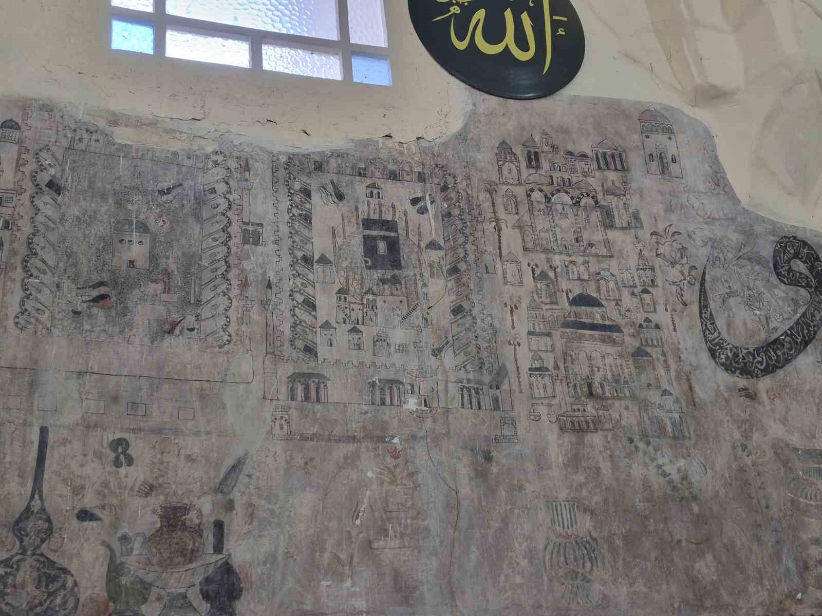 Anadolu topraklarının ilk Kabe minyatürü 752 yaşındaki bu camide