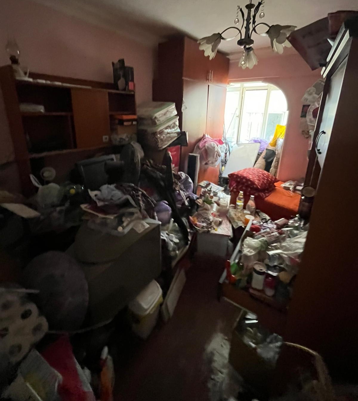 Osmangazi’de çöp evden 2,5 ton geri dönüşüm atığı çıkarıldı