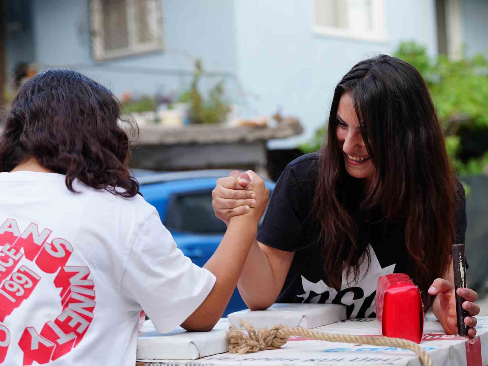 Tarsus’ta çocuklar köy şenliğinde buluştu