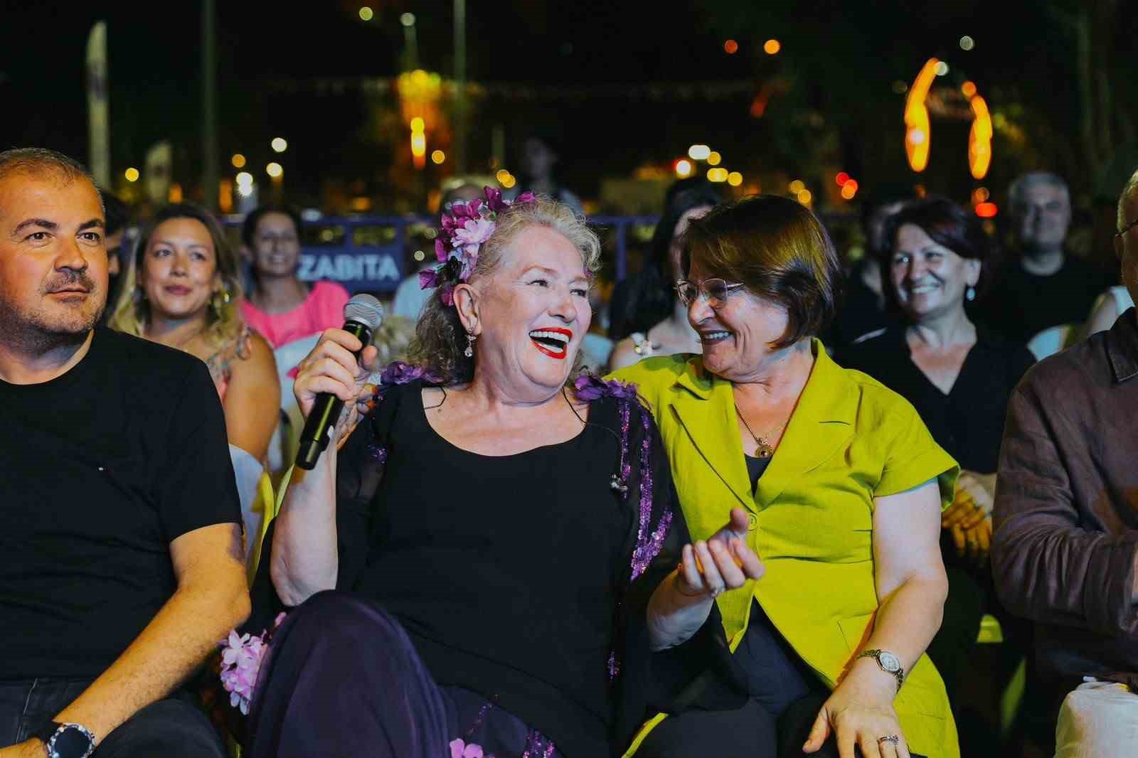 Didim’de Lavanta Festivali, Suzan Kardeş konseriyle başladı