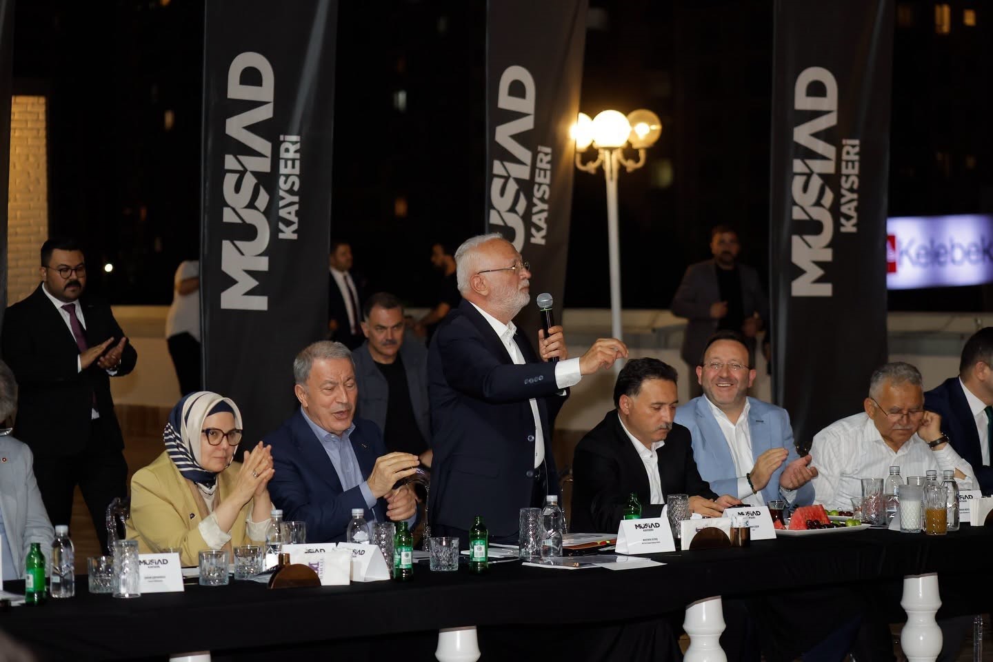 Başkan Büyükkılıç, iş dünyası temsilcileriyle bir araya geldi